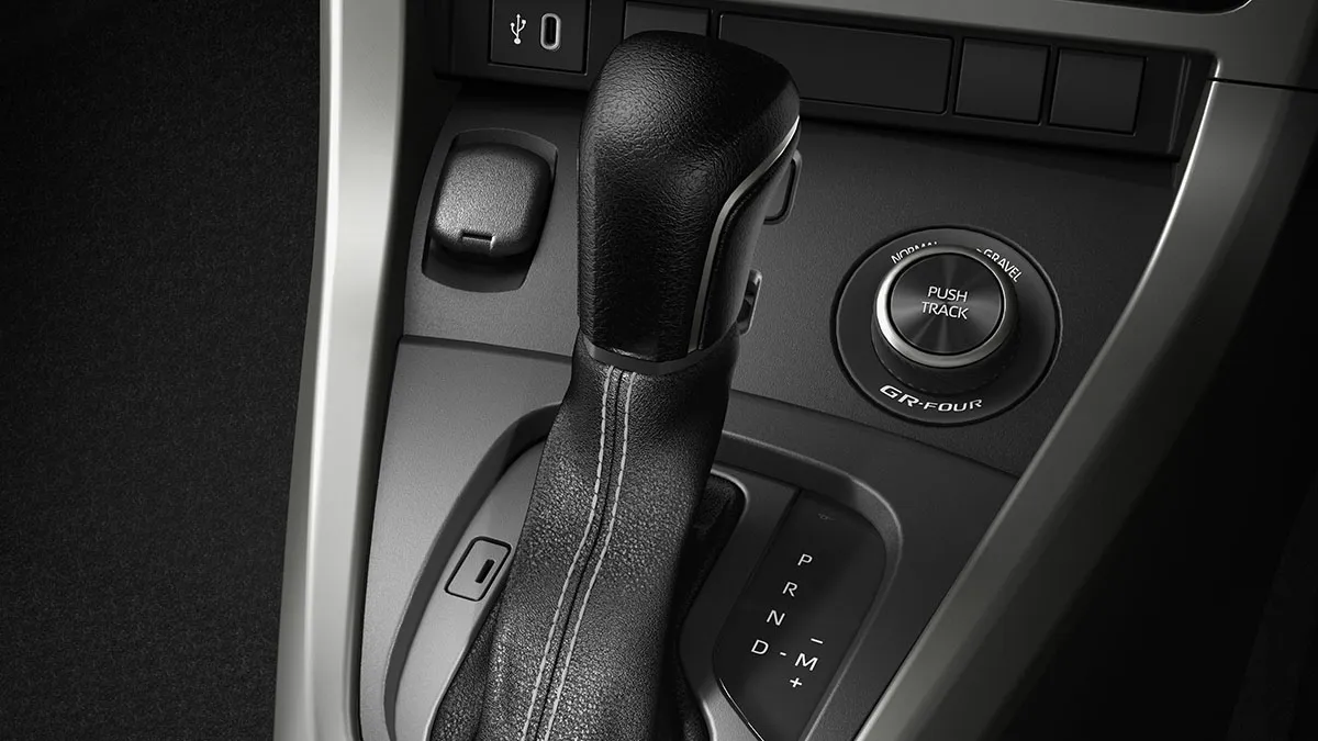New Transmission 8 A/T for A Precise "Drive-Turn-Stop"